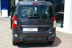 Fahrzeugumbau Rollstuhlumbau Dacia Dokker von hinten