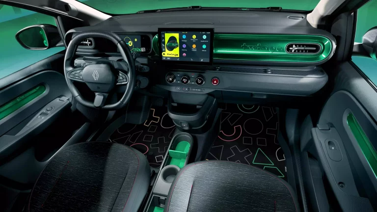 Twingo farbiges Cockpit